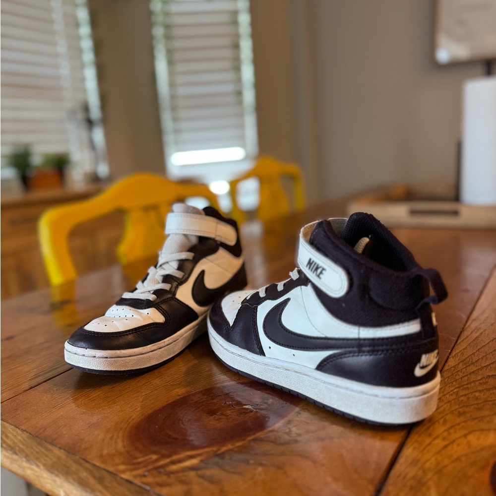 Nike Kids Black and White Sneakers